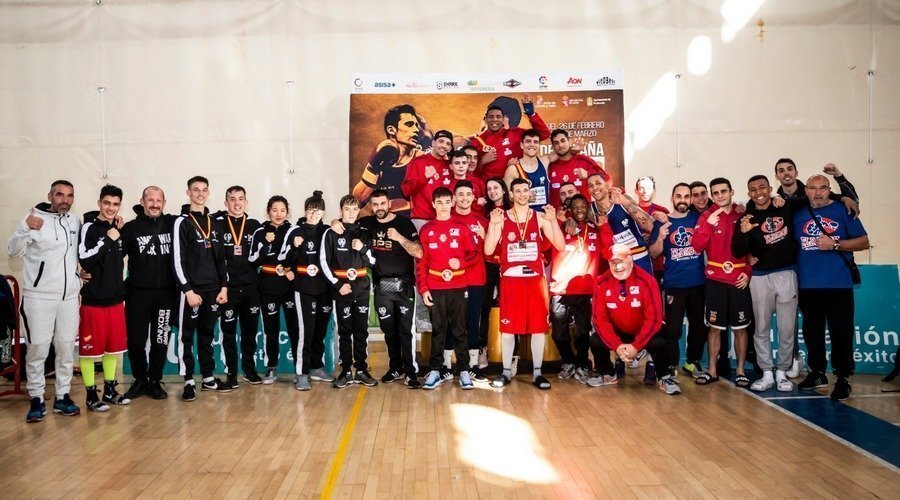 El Club Boxeo Valladolid se proclama campeón de España por clubes en Ponferrada